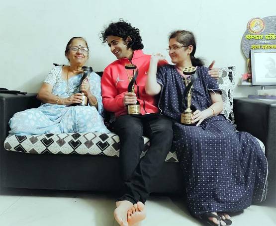 22 साल के राधाकृष्ण फेम सुमेध के बारे में कितना जानते हैं आप?