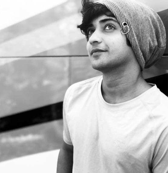 22 साल के राधाकृष्ण फेम सुमेध के बारे में कितना जानते हैं आप?