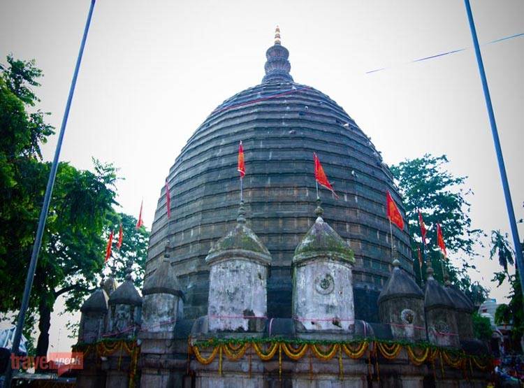 कामख्या मंदिर में मिली महिला की सिर कटी लाश, नरबलि की आशंका