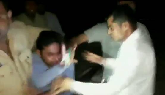 UP: GRP ने पत्रकार के कपड़े उतारे, पीटा, चेहरे पर पेशाब किया, वीडियो