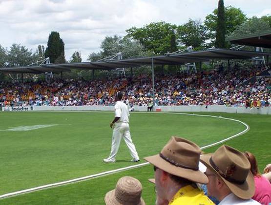 बिना खेले क्रिकेट के मैदान पर ये नौकरियां, 40 लाख तक सैलरी!