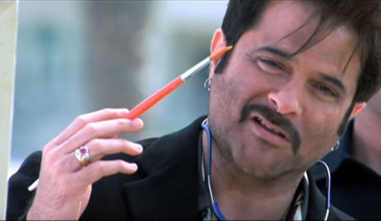 बकिंघम पैलेस में लगी पेंटिंग से ट्विटर पर 'मजनू भाई' हो गए ट्रोल