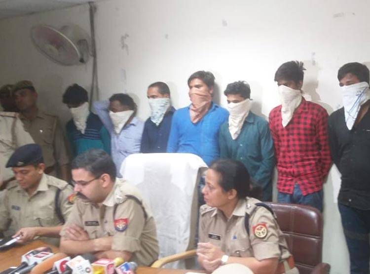 3 कॉल गर्ल्स से 9 हजार में सौदा, नोएडा के फार्महाउस में 9 ने किया रेप