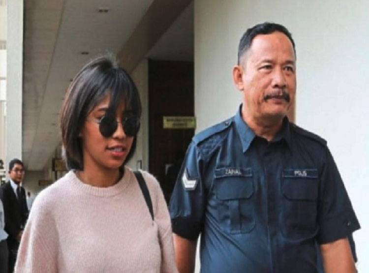 कुत्ता समझकर पाल रही थी सिंगर, असल में निकला ये जानवर, हुईं अरेस्ट