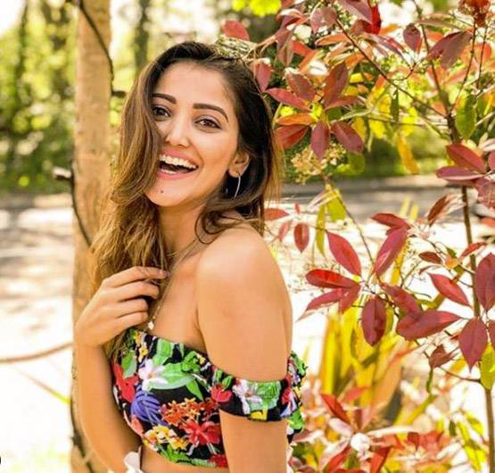 निमिशा मेहता ने लंदन से की है लॉ की पढ़ाई, ऋषि कपूर की फिल्म में आएंगी नजर