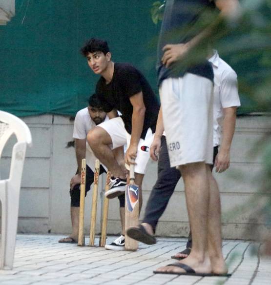 दादा नवाब पटौदी की राह पर सैफ का बेटा, क्रिकेट में दिलचस्पी