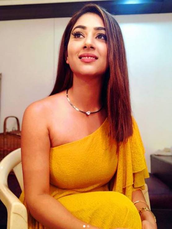 इंडियन आइडल फेम सिंगर राहुल वैद्य को डेट कर रहीं ये फेमस TV एक्ट्रेस?