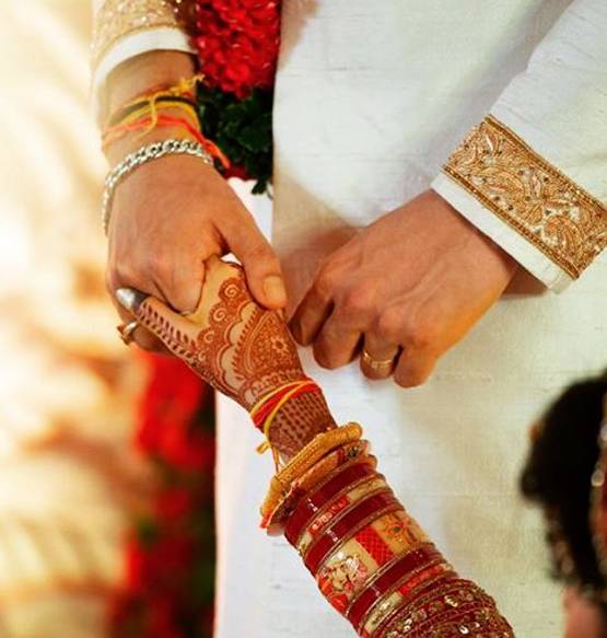 चारु असोपा-राजीव सेन की शादी को 1 महीना, शेयर की Unseen फोटो