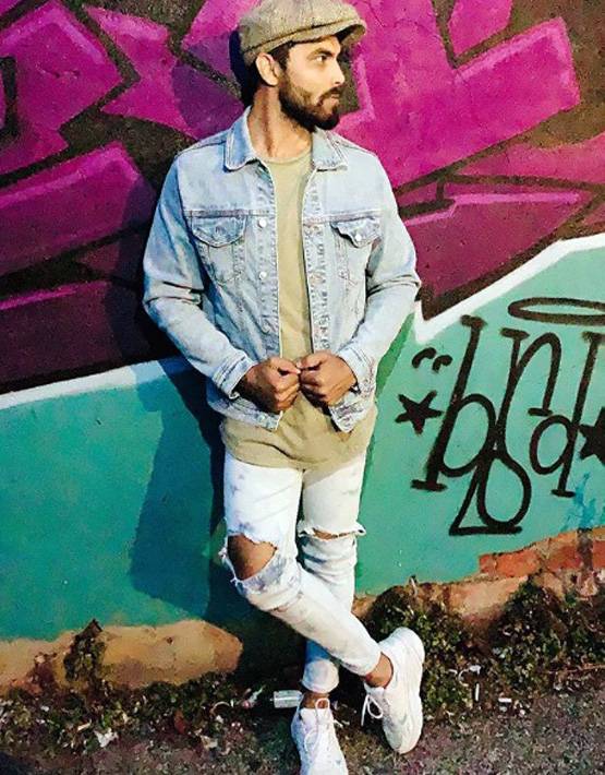 क्रिकेट ही नहीं स्टाइल में भी गुरु हैं रवींद्र जडेजा, सबूत हैं ये तस्वीरें