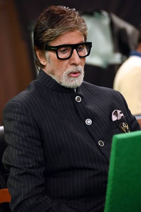 लखनऊ में लगा KBC का सेट, अमिताभ ने बताया कब शुरू होगा कौन बनेगा करोड़पत‍ि