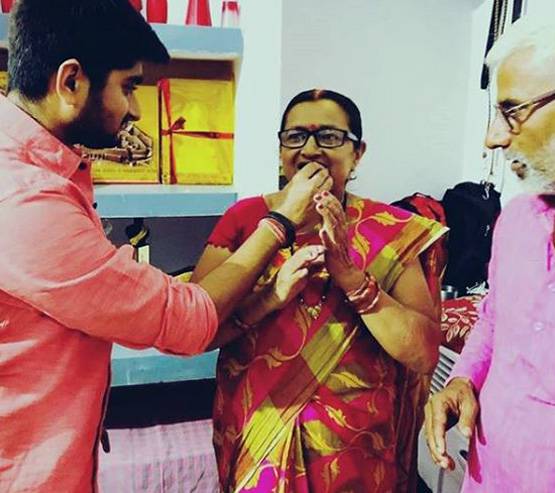 दीपक ठाकुर का फैमिली संग बर्थडे सेल‍िब्रेशन, ल‍िखा ये स्पेशल मैसेज