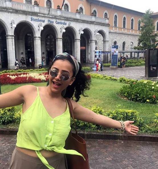 इटली में पति संग श्वेता बसु का रोमांटिक वेकेशन, दिखा बोल्ड अंदाज