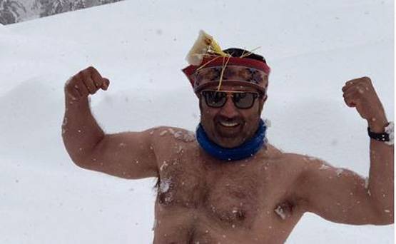 इन सितारों ने शुरू किया था बॉलीवुड में बॉडी बिल्डिंग का ट्रेंड