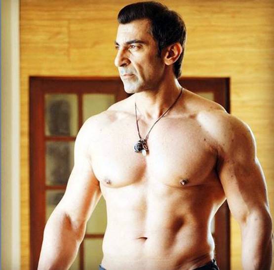 पूजा बत्रा संग शादी को लेकर चर्चा में है ये एक्टर, सलमान के साथ भी किया काम