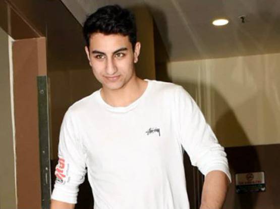 दादा नवाब पटौदी की राह पर सैफ का बेटा, क्रिकेट में दिलचस्पी