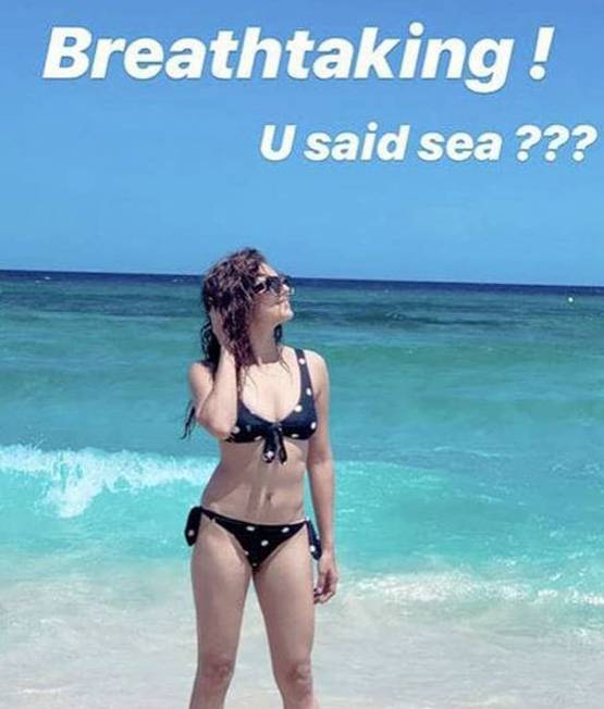 स्पेन हॉलिडे पर रोमांटिक हुई ये एक्ट्रेस, पति संग किया लिपलॉक