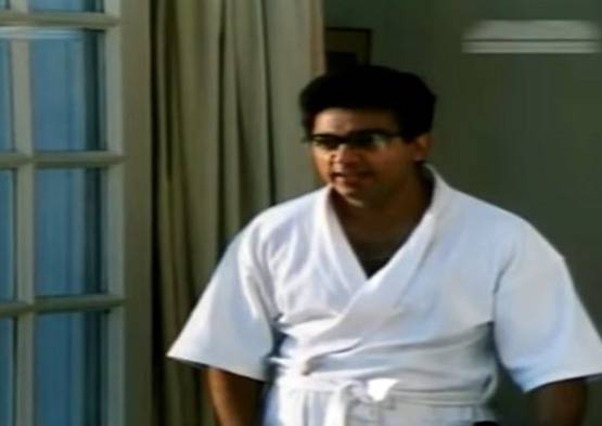 ये हैं इंडियन सिनेमा की शानदार डार्क कॉमेडी फिल्में, आपने देखीं क्या?