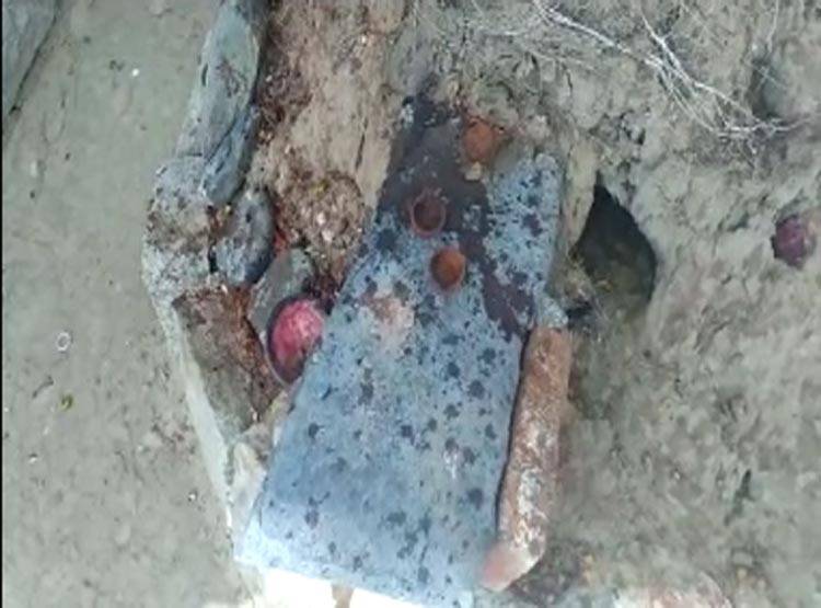 गुप्त खजाने के लिए 3 की नरबलि, गर्दन काटकर खून शिवलिंग पर चढ़ाया