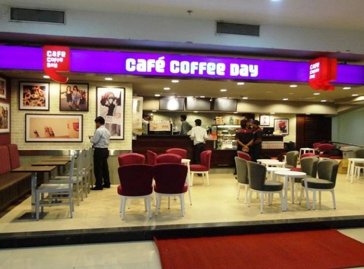 CCD के मालिक ने नदी के पास कार रुकवाई, कॉल की...फिर गायब