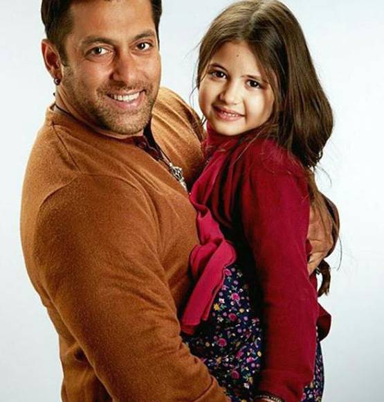 4 साल में इतना बदल गई बजरंगी भाईजान की मुन्नी, देखें तस्वीरें 4 साल में इतना बदल गई बजरंगी भाईजान की मुन्नी, देखें तस्वीरें