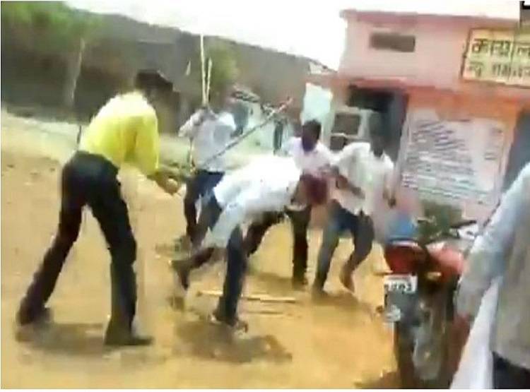 BJP के इन नेताओं ने दो महीनों में करवाई सबसे बड़ी पार्टी की किरकिरी