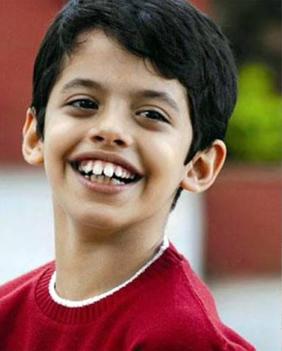 12 साल में इतना बदल गया आमिर खान का ये नन्हा को-स्टार