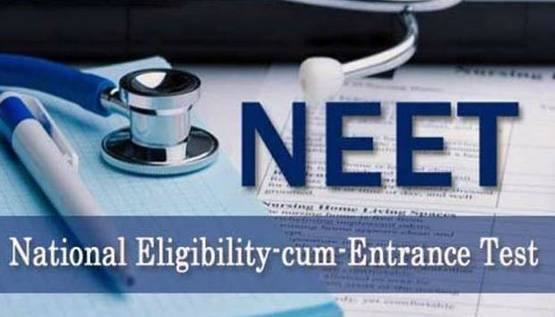 पिता ने ट्रक चला गुजारी जिंदगी, बेटा NEET में सेलेक्ट, बनेगा डॉक्टर