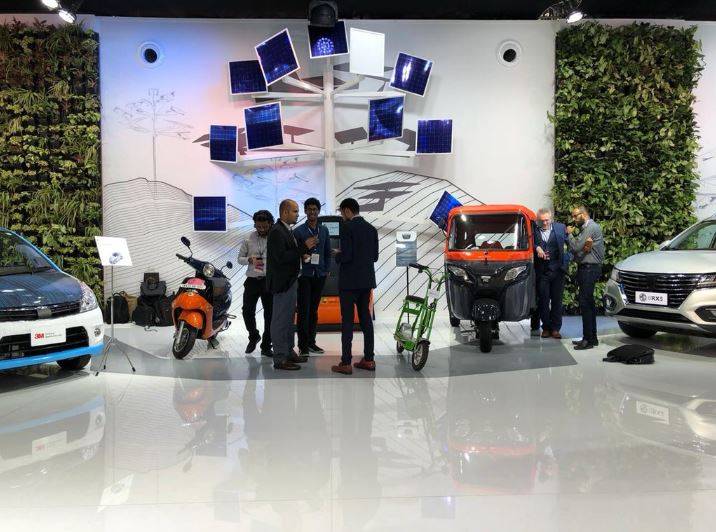 अब बिन पेट्रोल दौड़ेगी गाड़ी, बजट में ई-वाहन पर सौगातों की बौछार