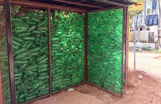 वर्ल्ड बैंक की नौकरी छोड़कर बनी थीं IAS, आज इस काम से बनाई पहचान