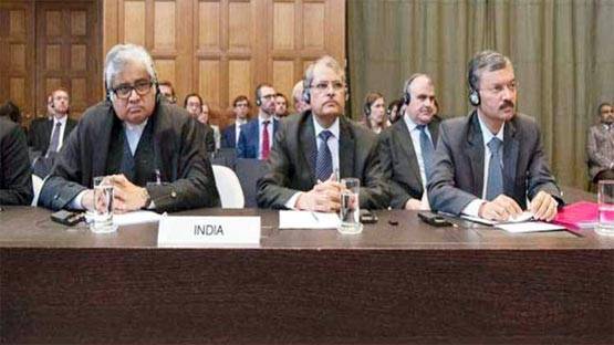 लाखों है हरीश साल्वे की एक दिन की फीस, सिर्फ एक रुपए में लड़ा कुलभूषण का केस