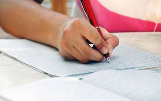 पिता भाई को खोकर भी नहीं टूटा हौसला, पहली कोशिश में IAS बना ये शख्स