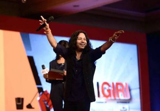 एड में गाना गाने से देश की आवाज बनने तक, ऐसा रहा है कैलाश खेर का सिंगिंग सफर