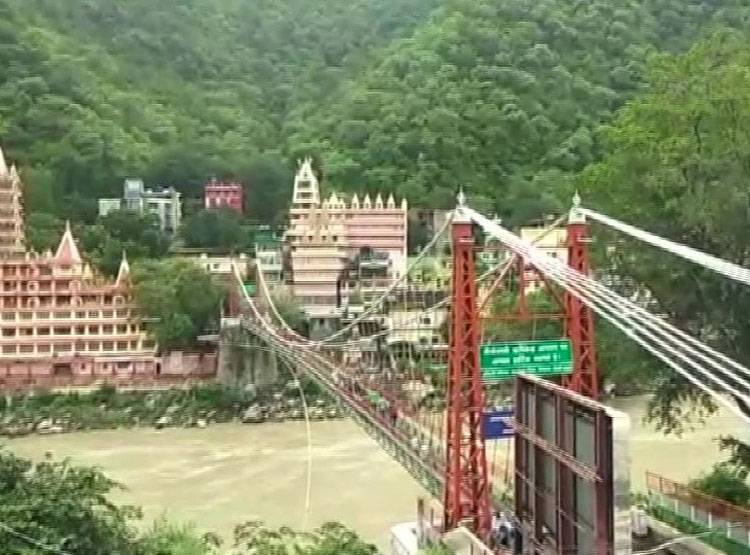 लक्ष्मण झूला: 89 साल पहले ऋषिकेश में गंगा पर बना था पुल, हो गया बंद