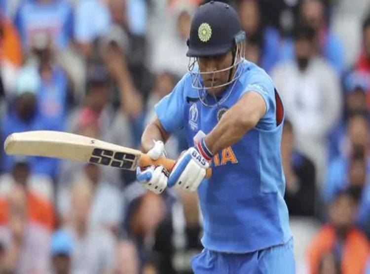 धोनी के रन आउट होने के बाद आया हार्ट अटैक, फैन की मौत