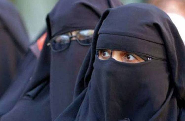 अवैध संबंध में रोड़ा बनी तो दिया तीन तलाक, दोबारा न‍िकाह से पहले कत्ल