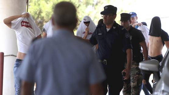 3 लड़कों से बना रही थी संबंध, जबरन बनाया वीडियो तो 12 पर किया रेप केस