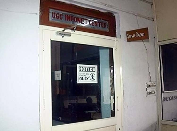 150 मह‍िला प्रोफेसरों को रेप की धमकी, अनजान नंबरों से अश्लील कॉल