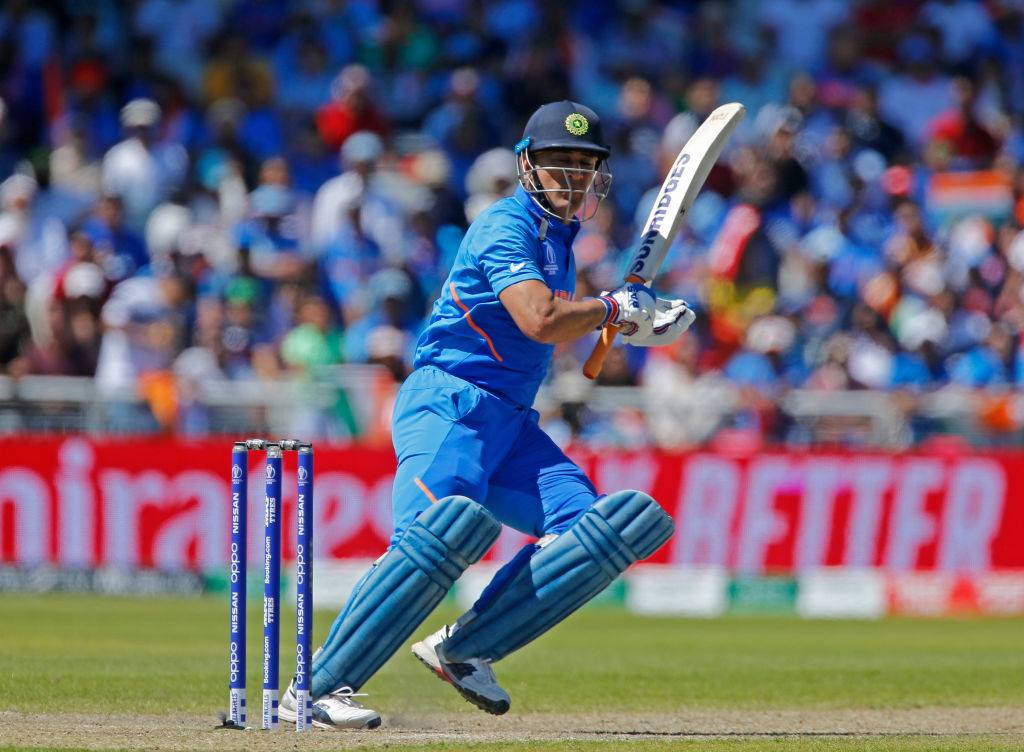 बड़े दिलवाले धोनी- जानें कैसा 'कर्ज' चुकाने के लिए मैच में बदलते हैं बल्ले