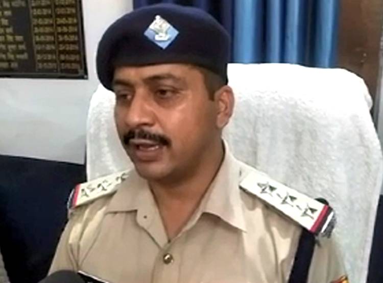 नशा देकर मामा ने भांजी से बनाए संबंध, वीड‍ियो वायरल करने की धमकी