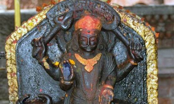 इन राशियों के लोगों नहीं करना चाहिए शनि का दान, होगा नुकसान