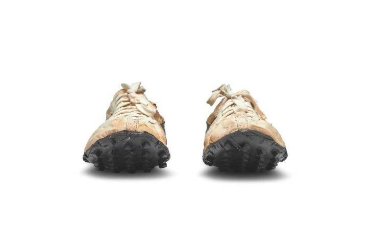 OMG! इस शख्स ने खरीदा 3.6 करोड़ रुपये का जूता