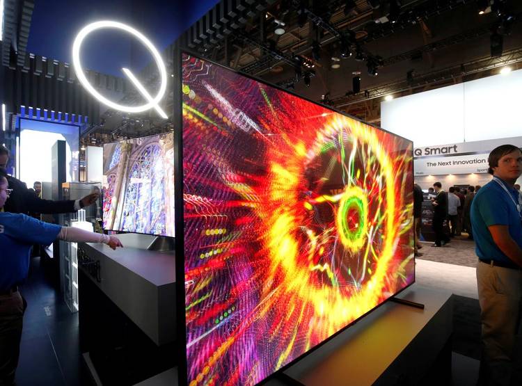 Smart TV हैक कर बन रहा बेडरूम का वीड‍ियो, Porn साइट पर हो रहा Upload