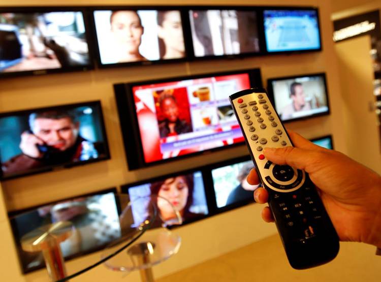 Smart TV हैक कर बन रहा बेडरूम का वीड‍ियो, Porn साइट पर हो रहा Upload