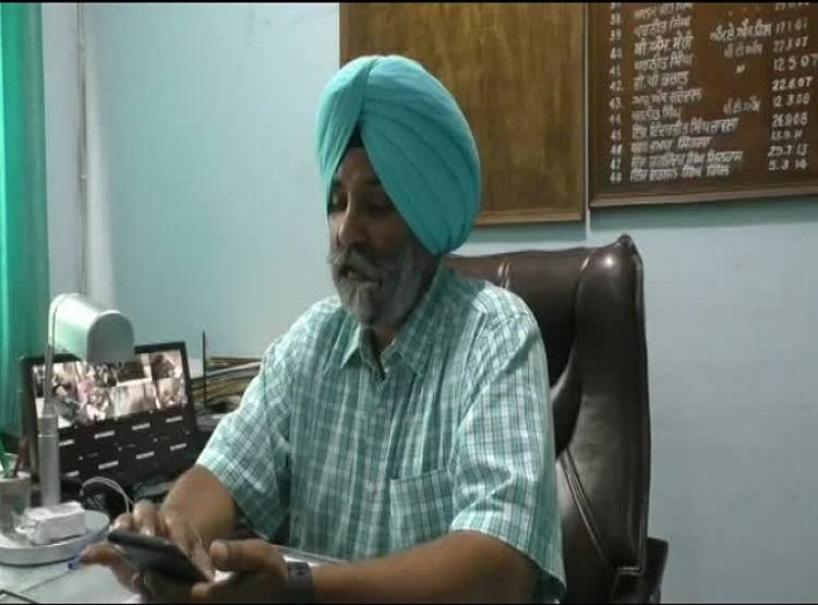 TikTok के चक्कर में चली गई नौकरी, बस चलाते हुए बना रहा था VIDEO