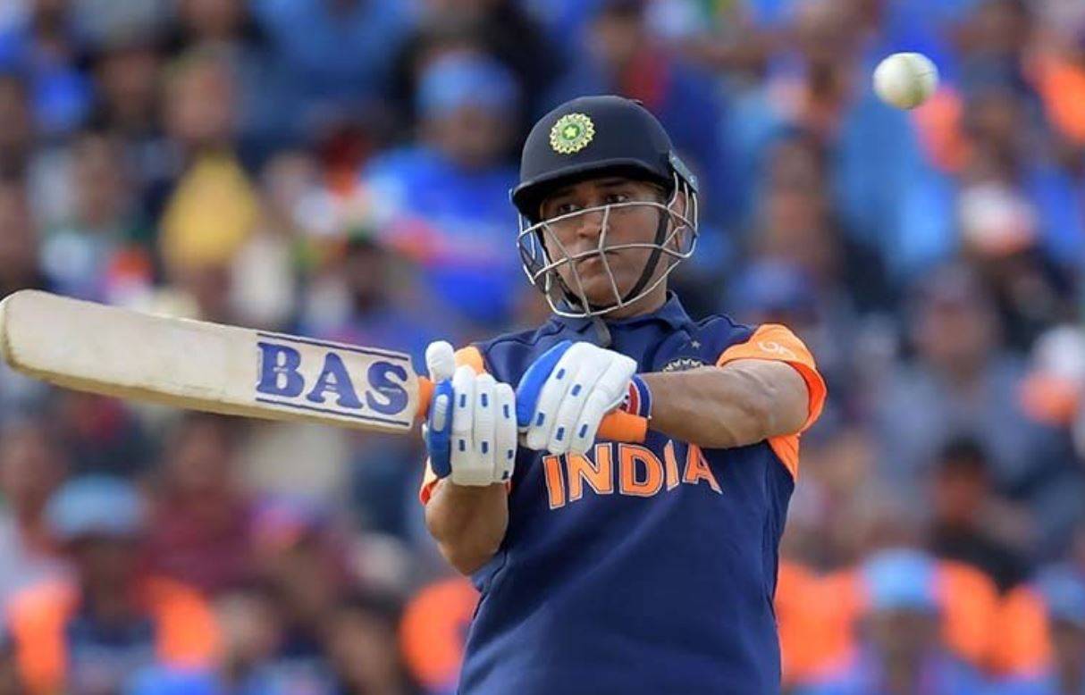 बड़े दिलवाले धोनी- जानें कैसा 'कर्ज' चुकाने के लिए मैच में बदलते हैं बल्ले