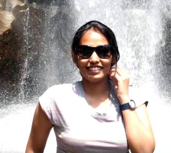 पहले प्रयास में ही प्रतिष्ठा बनीं IAS, दिए UPSC के लिए ये टिप्स