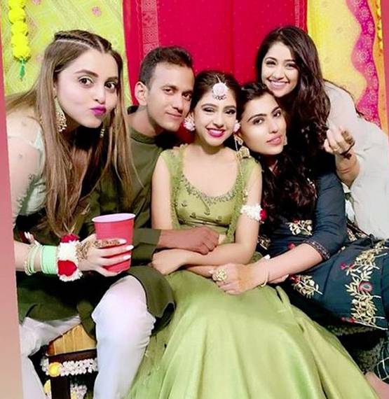 कैसी ये यारियां फेम नीति टेलर की जल्द होगी शादी, मेहंदी की तस्वीरें Viral