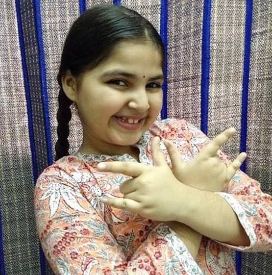 TV पर नन्हे कृष्ण के रोल से मशहूर हुई थी बच्ची, अब दिखती हैं ऐसी