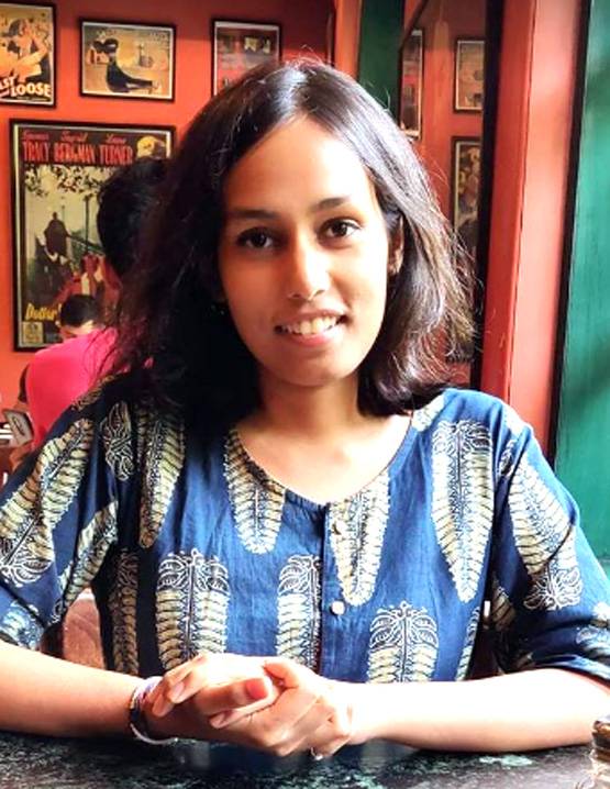 पहले प्रयास में ही प्रतिष्ठा बनीं IAS, दिए UPSC के लिए ये टिप्स