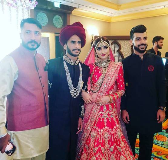 पाक क्रिकेटर ने भारतीय लड़की के साथ रचाई शादी, देखें तस्वीरें